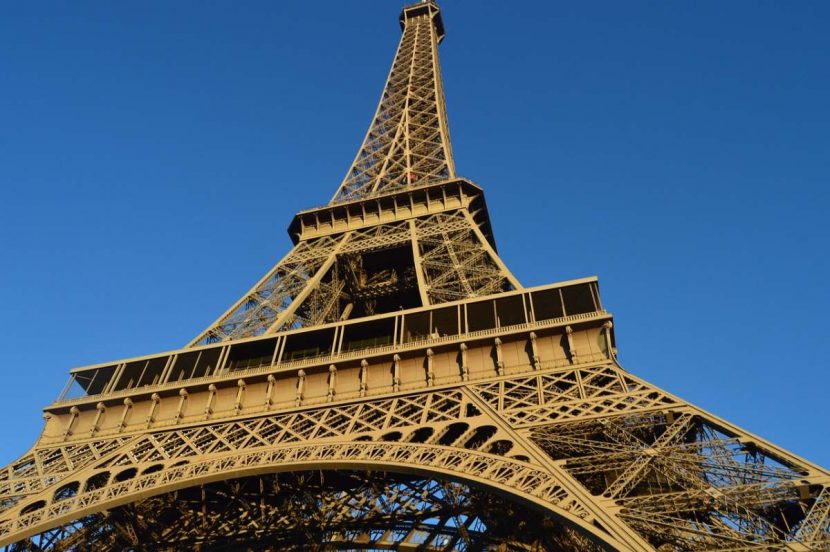 La tour Eiffel se met aux énergies renouvelables