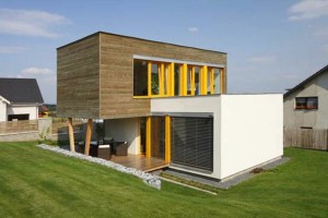 maisons-modulaires-encadrements-des-fenêtres-jaunes